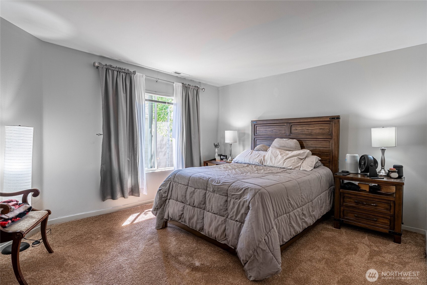 433 W Webster
