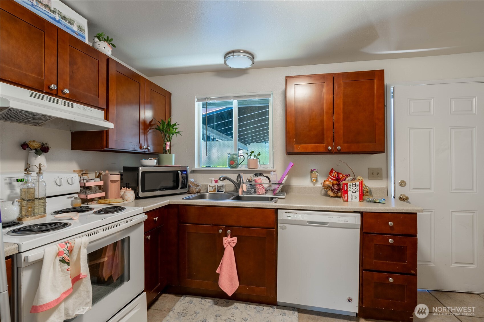 460 N Keller Avenue Unit: A & B
