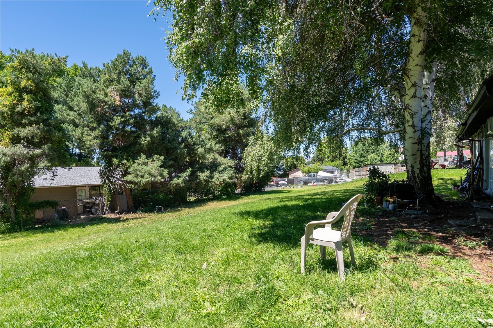 460 N Keller Avenue Unit: A & B