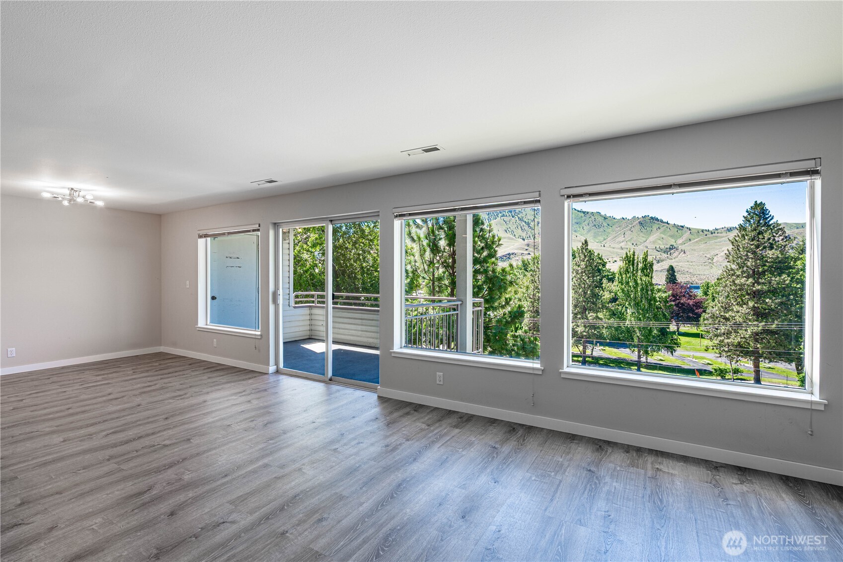 808 W Manson Highway Unit: B202