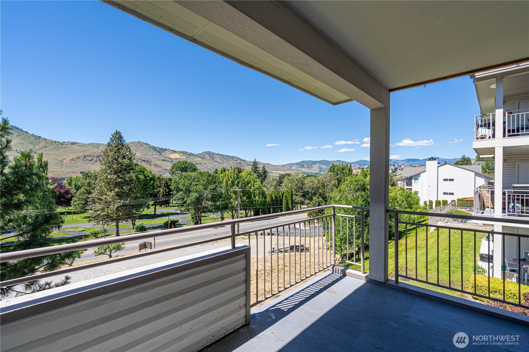 808 W Manson Highway Unit: B202
