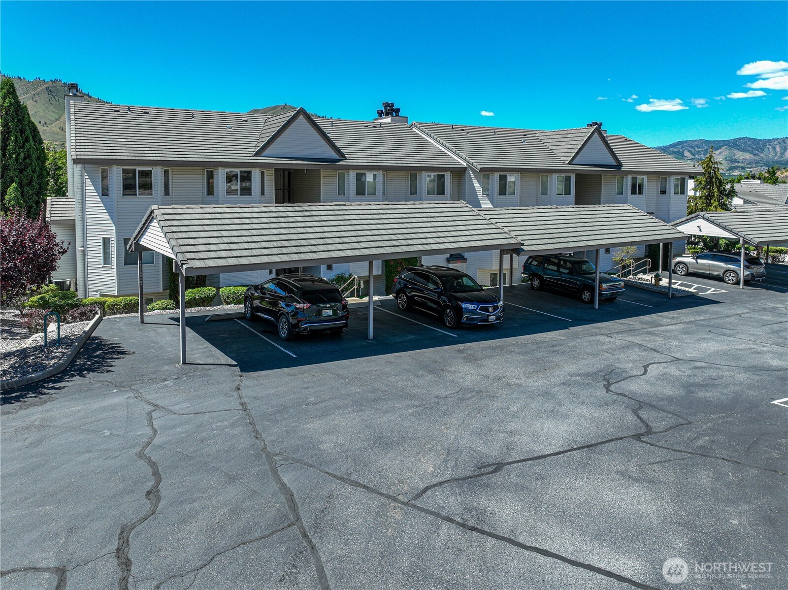 808 W Manson Highway Unit: B202