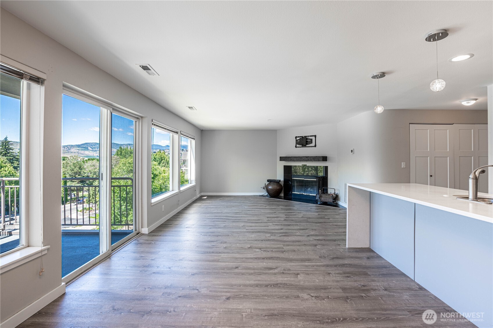 808 W Manson Highway Unit: B202