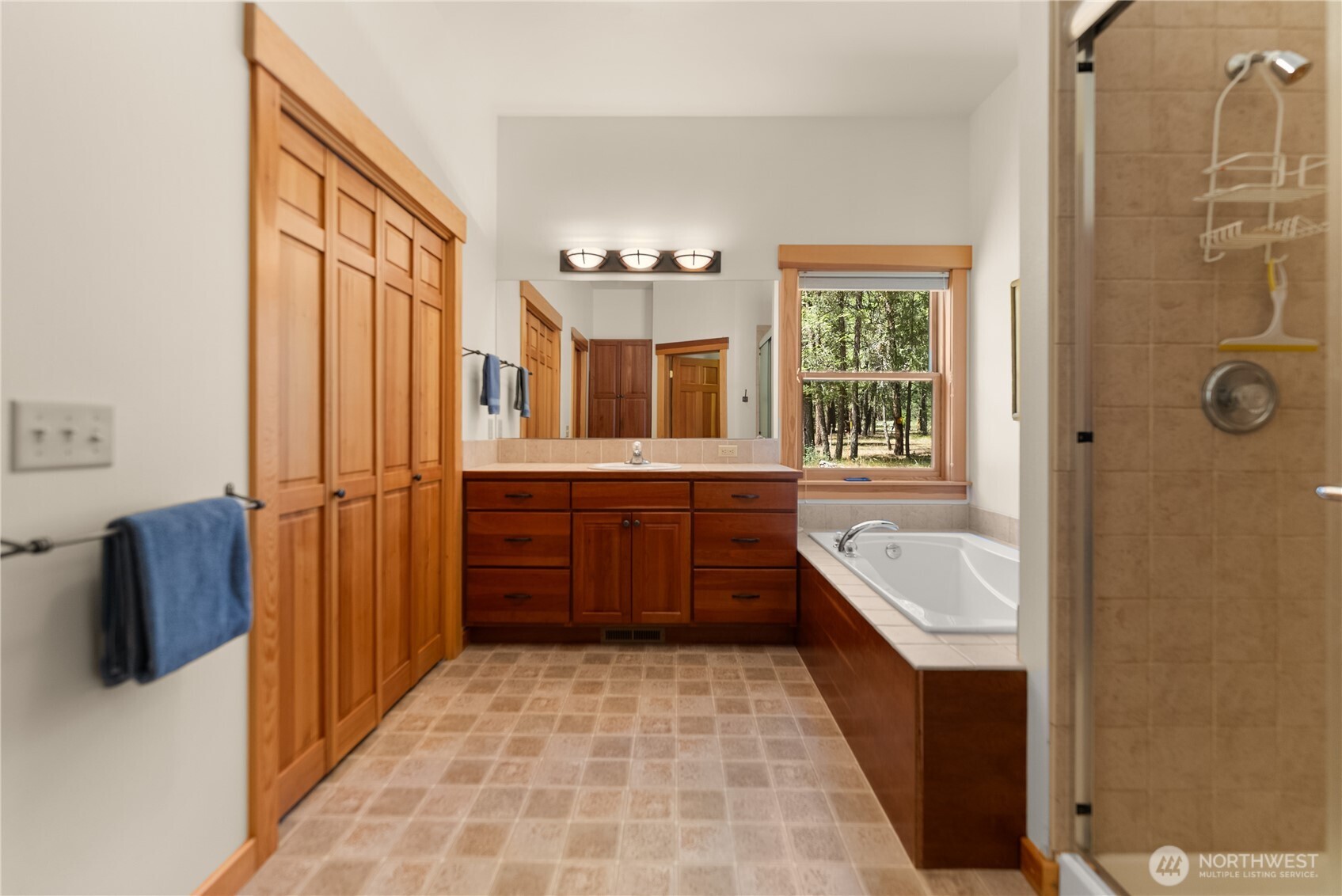 32 Foster Loop Road