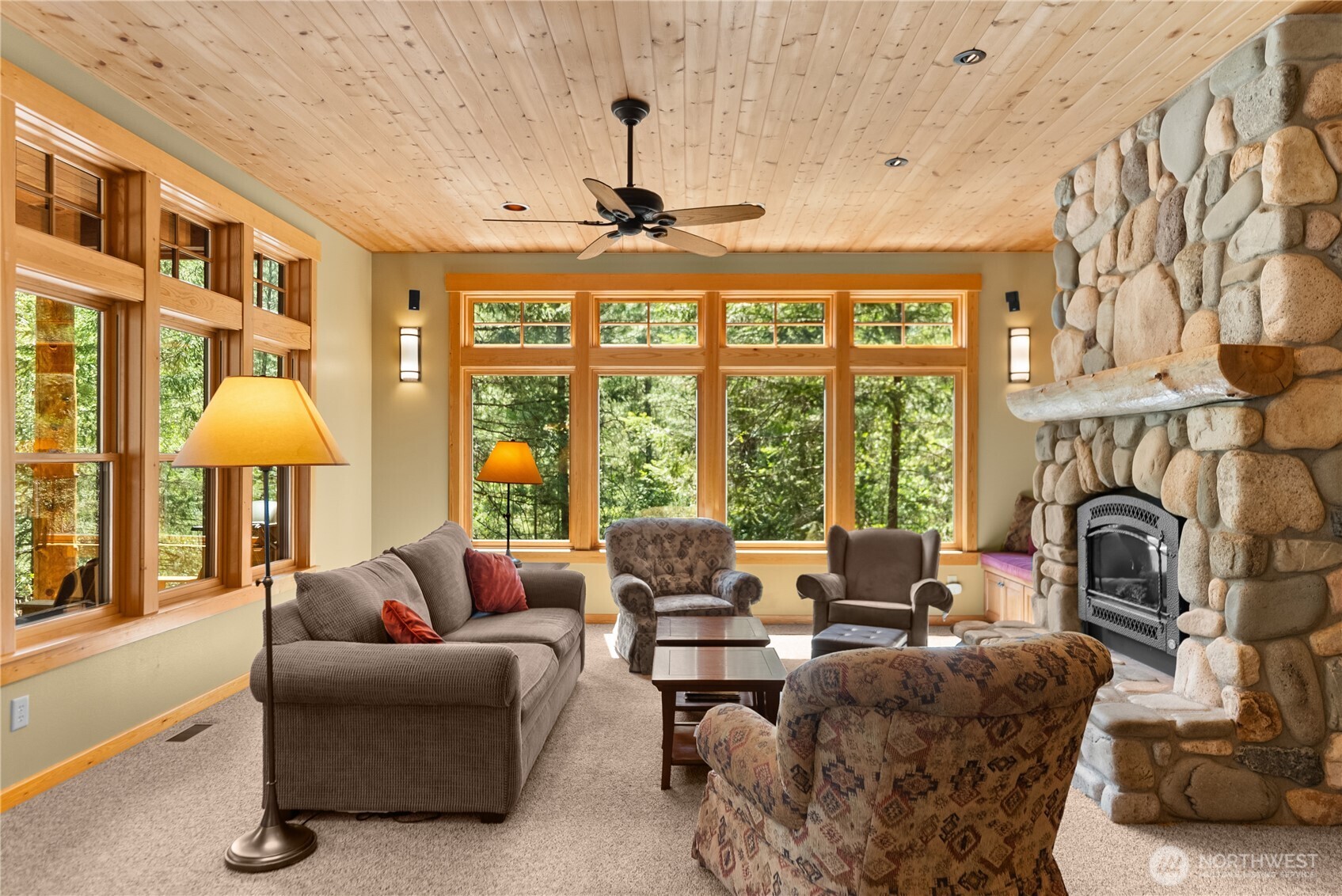 32 Foster Loop Road