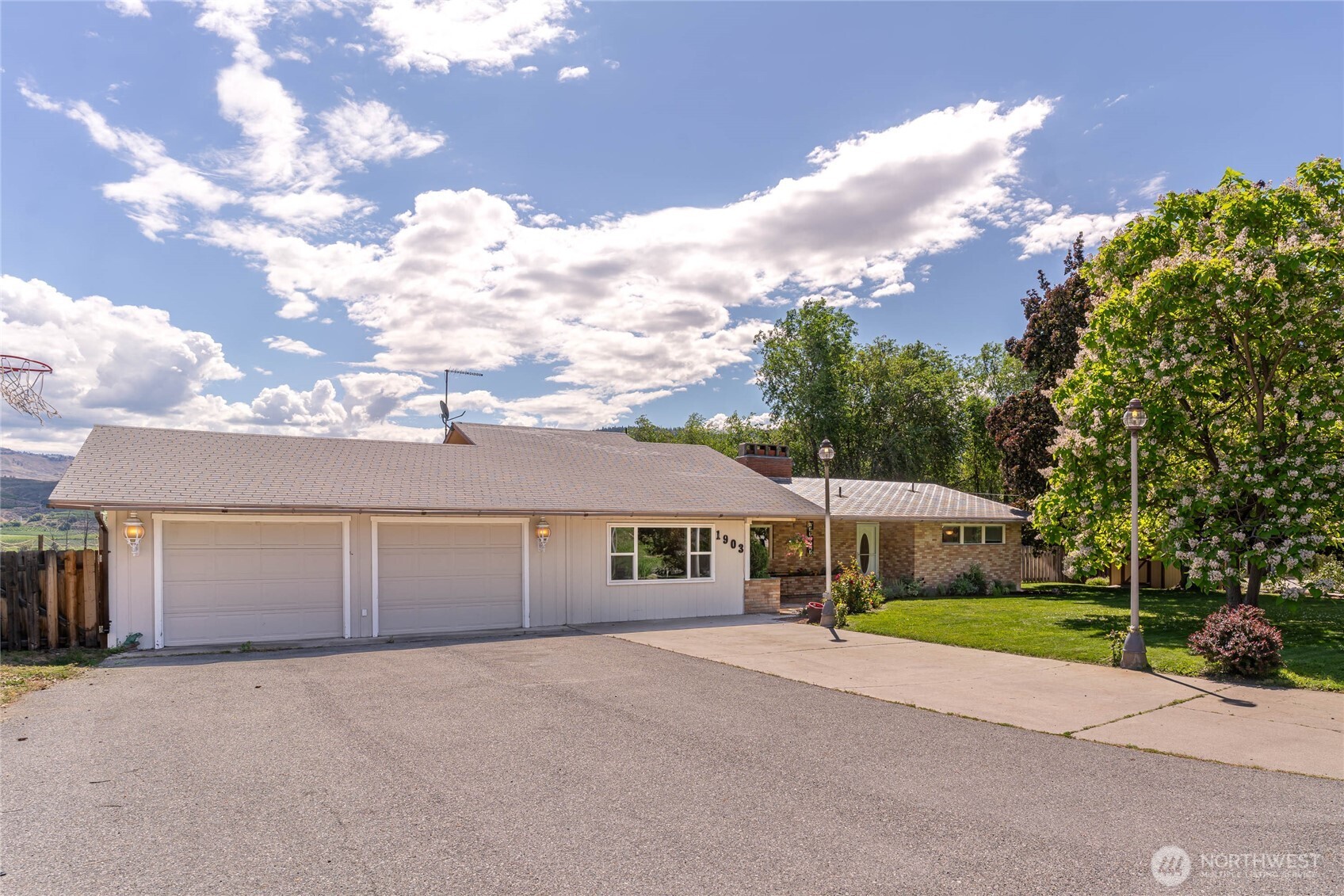 1903 Deerpath Drive