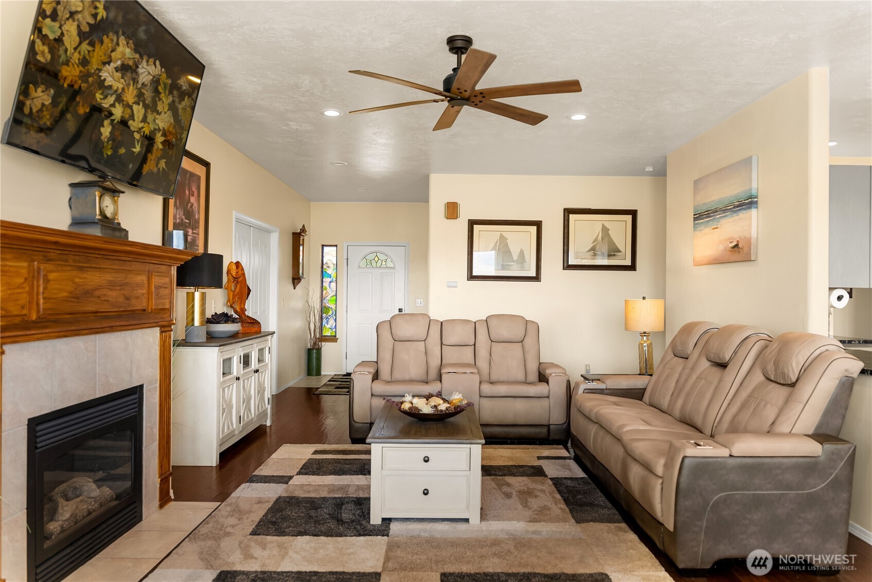 536 Hillcrest Circle Drive
