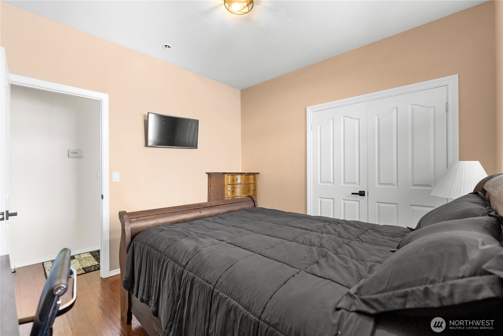 536 Hillcrest Circle Drive