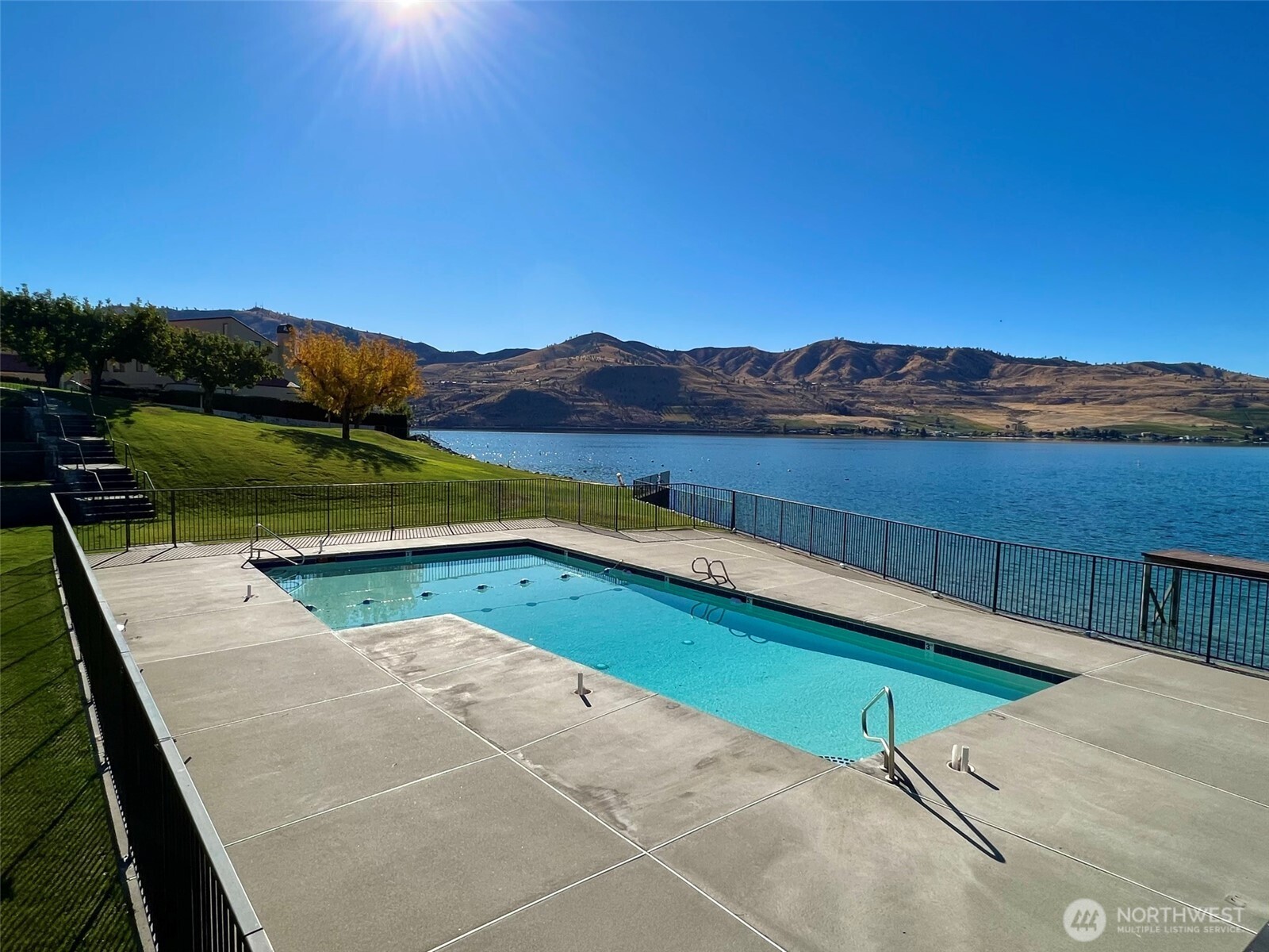 212 Stehekin Way