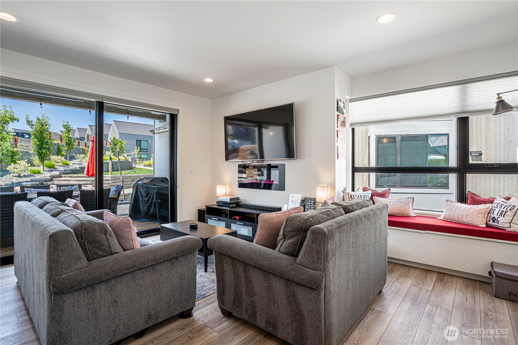 1402 Cottage Lane