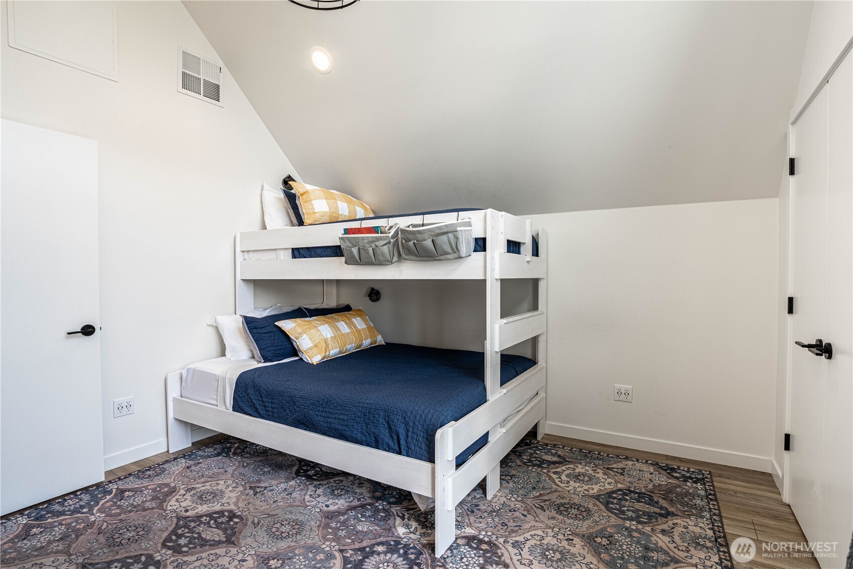 1402 Cottage Lane