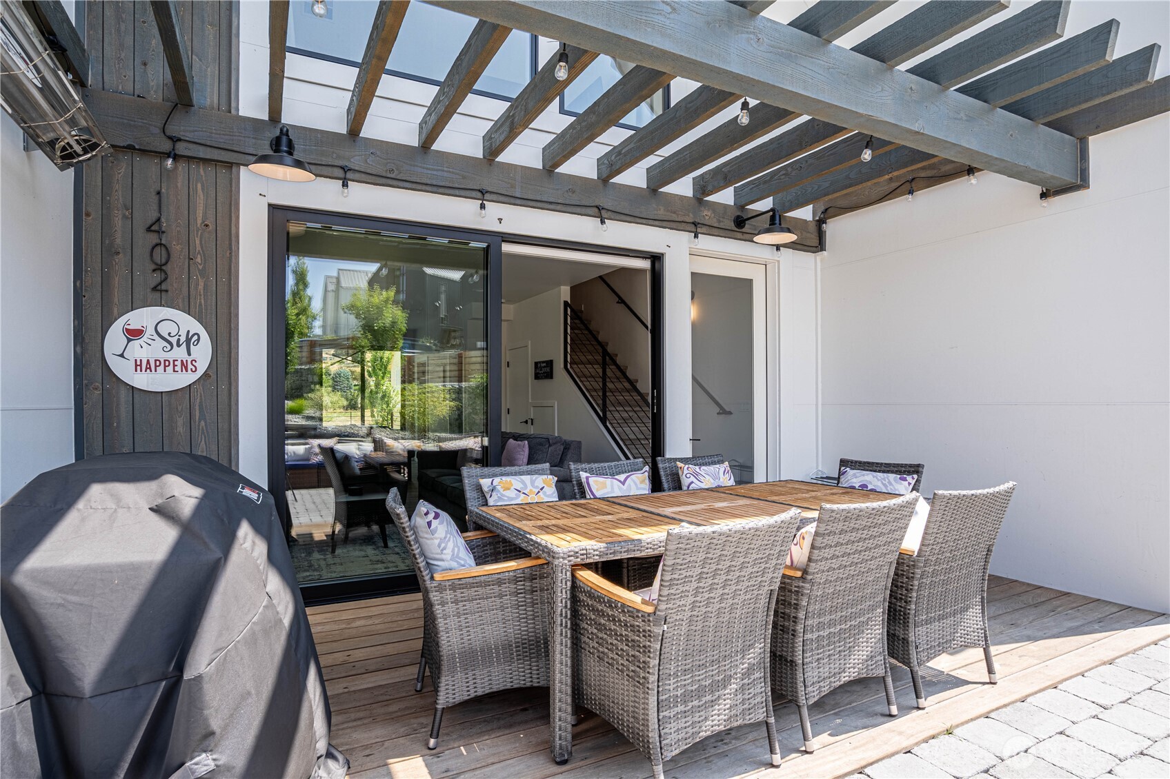 1402 Cottage Lane