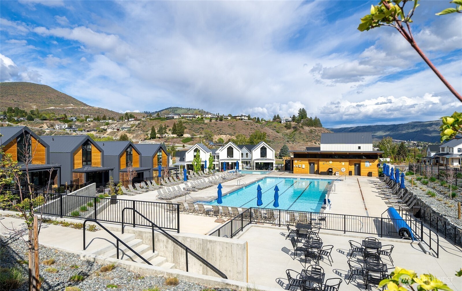 1402 Cottage Lane