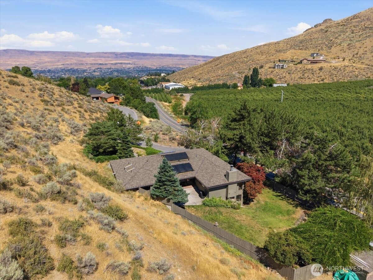 1030 Canyonside Road