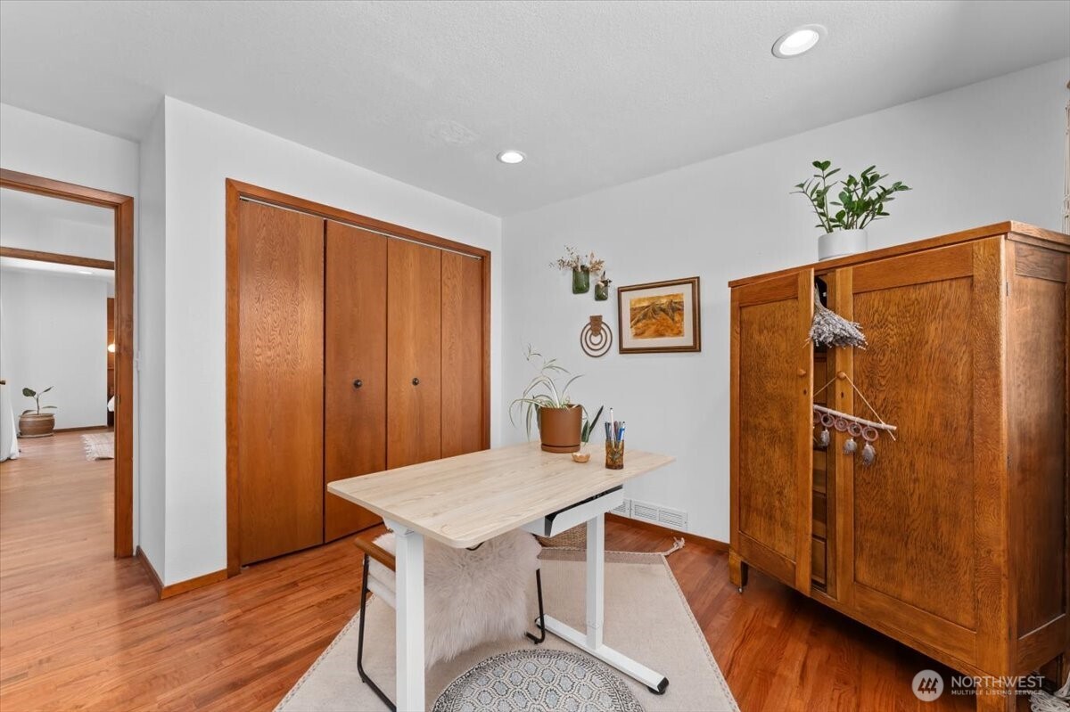 1030 Canyonside Road