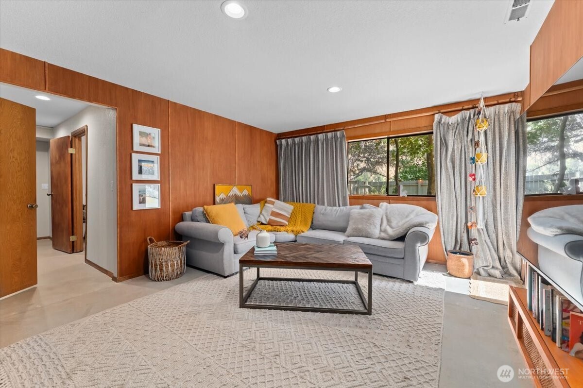 1030 Canyonside Road