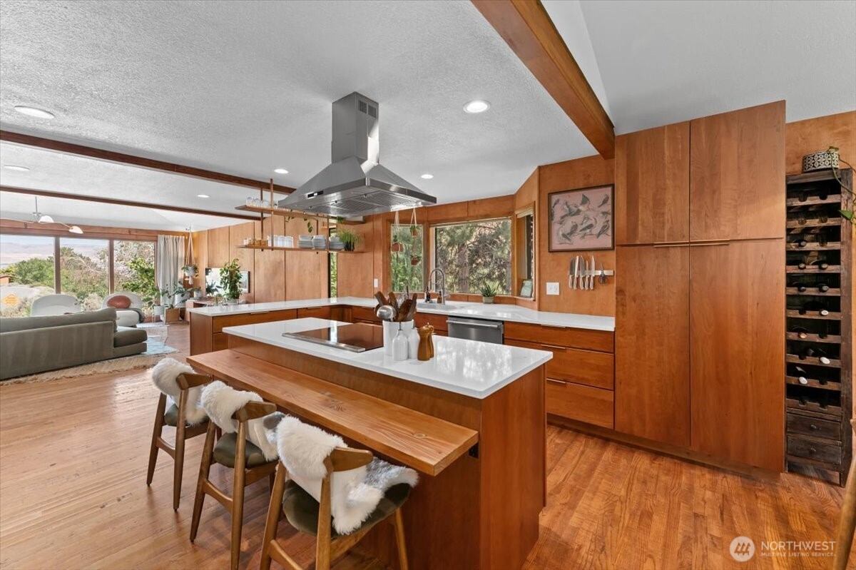 1030 Canyonside Road