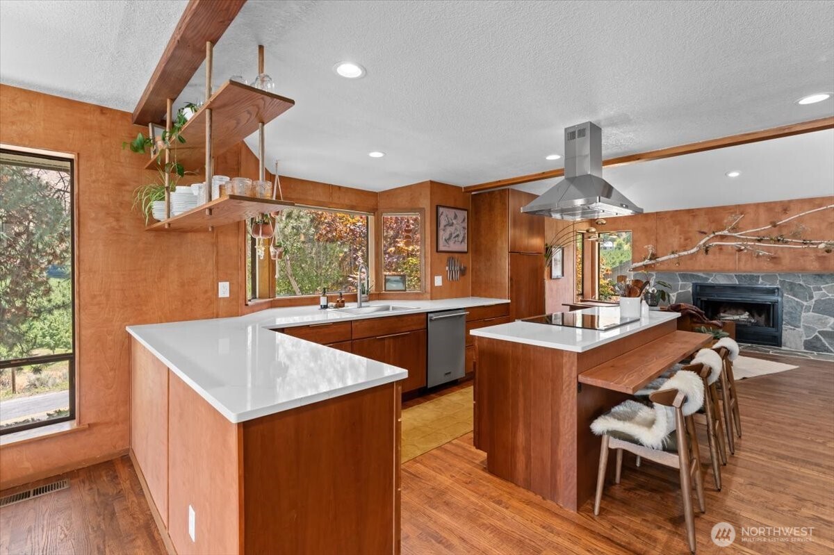 1030 Canyonside Road