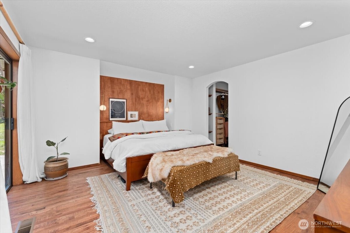 1030 Canyonside Road