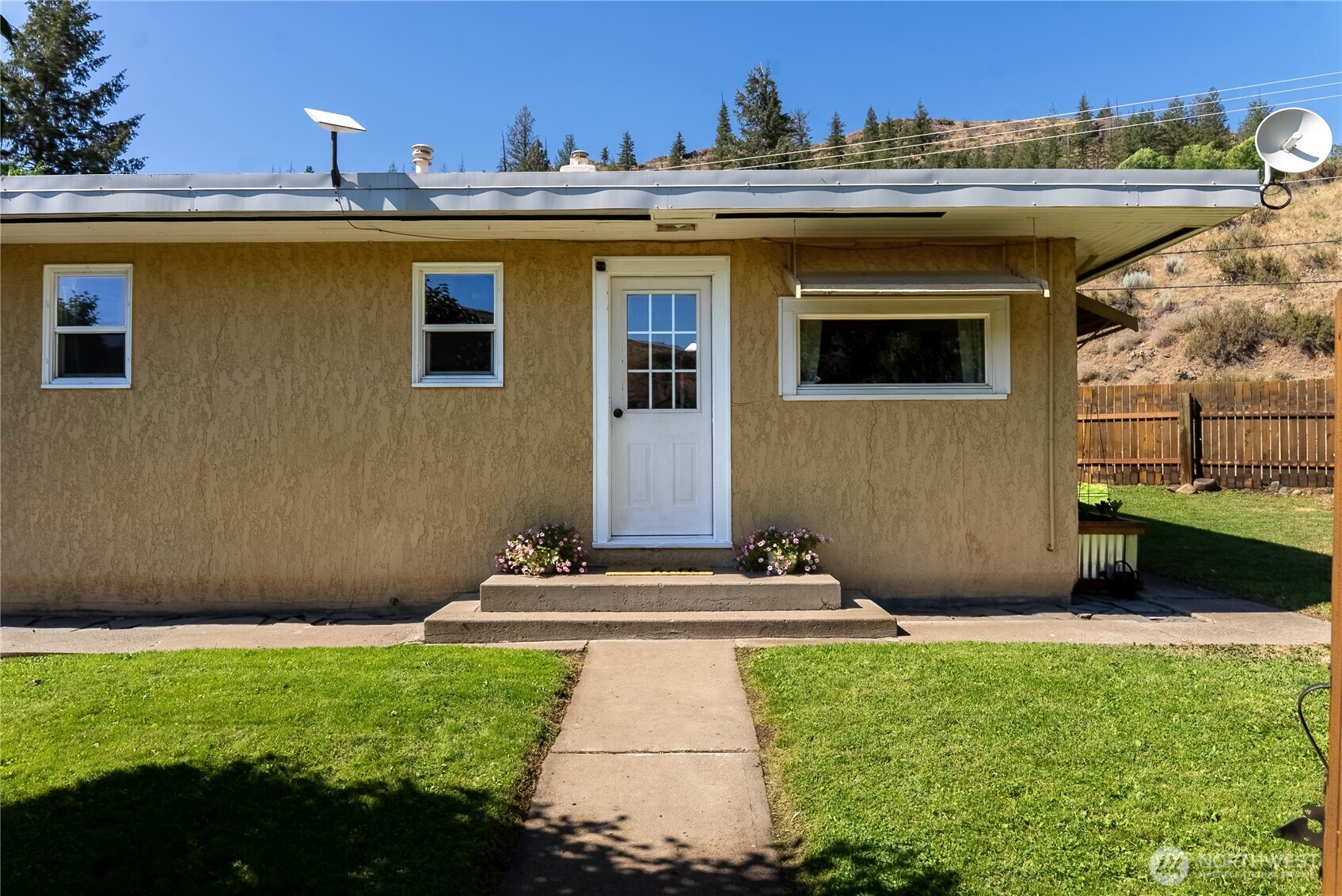 658 Twisp-Carlton Road