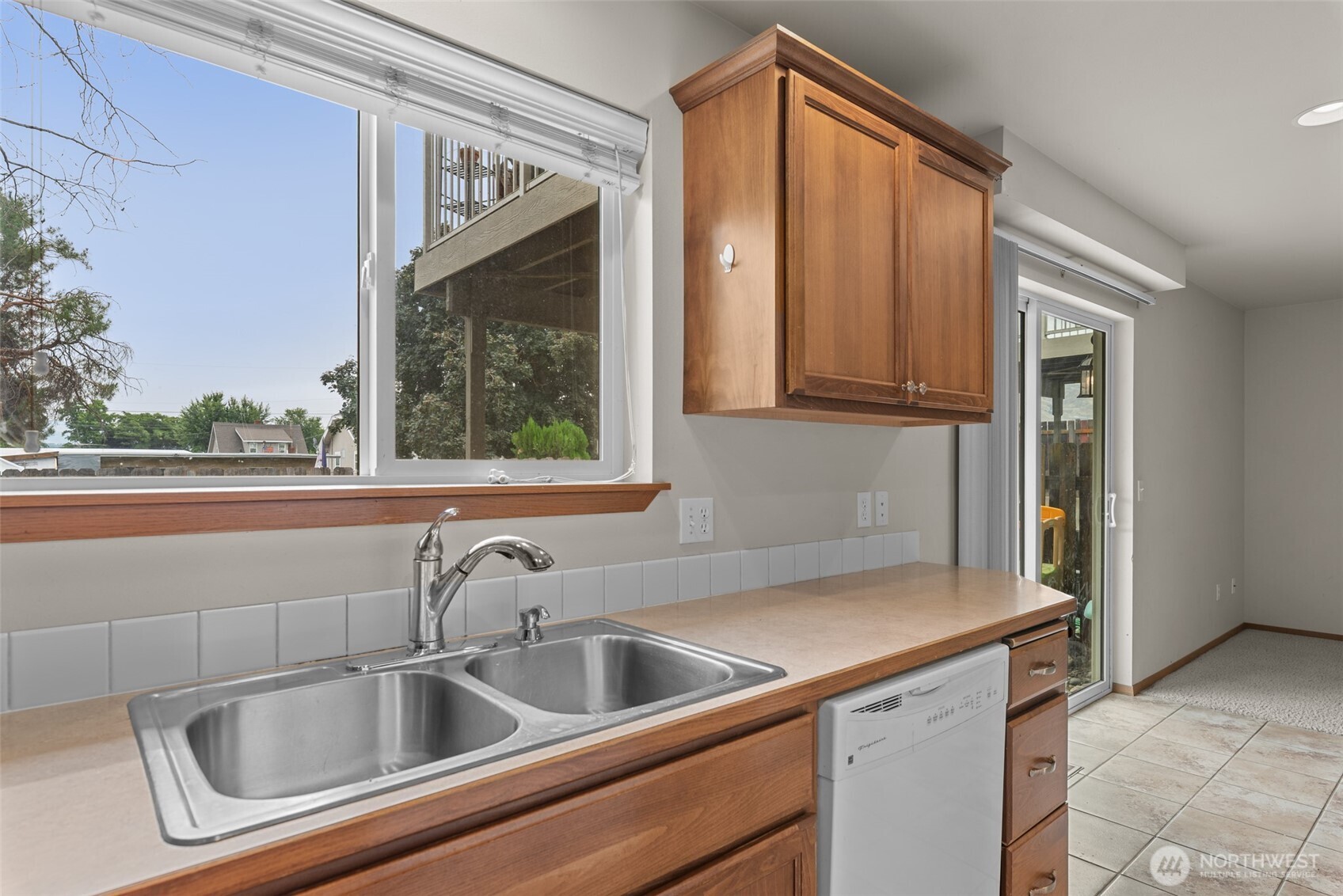 1005 Cascade Street