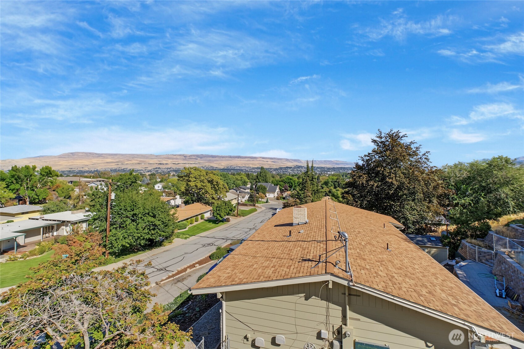 1617 Carson Lane