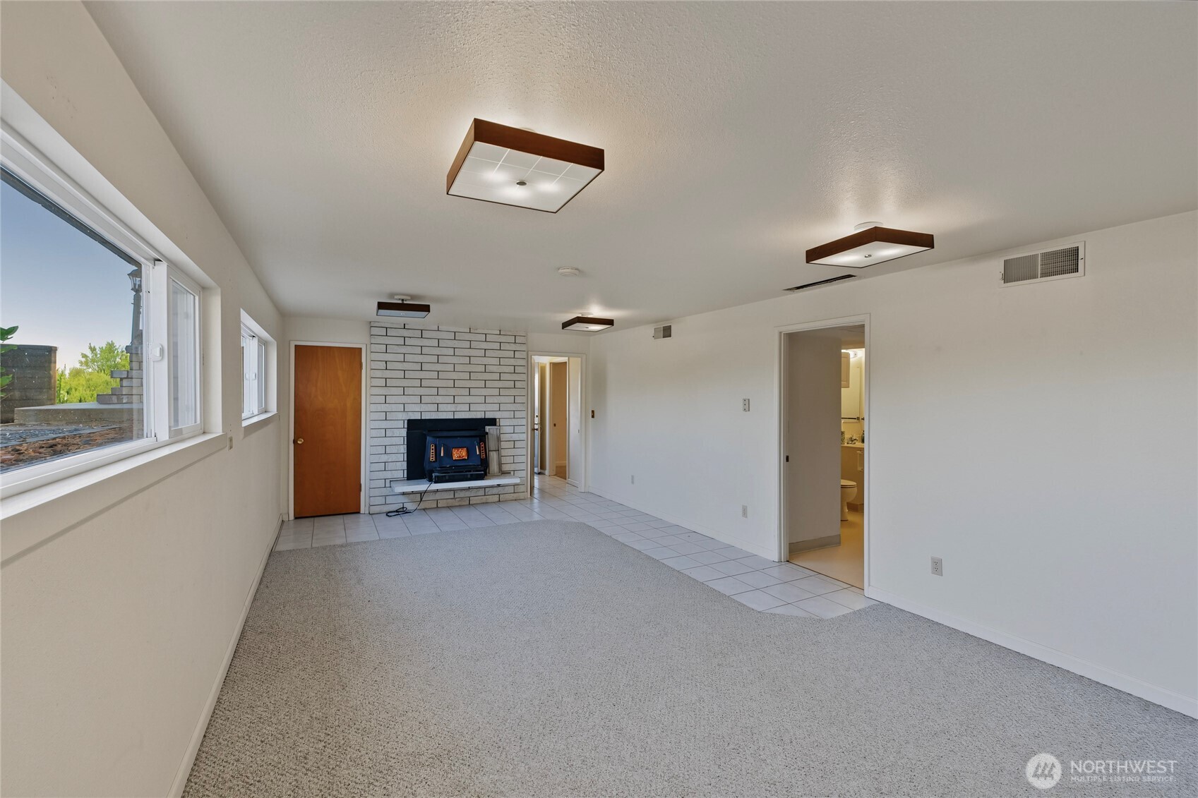 1617 Carson Lane