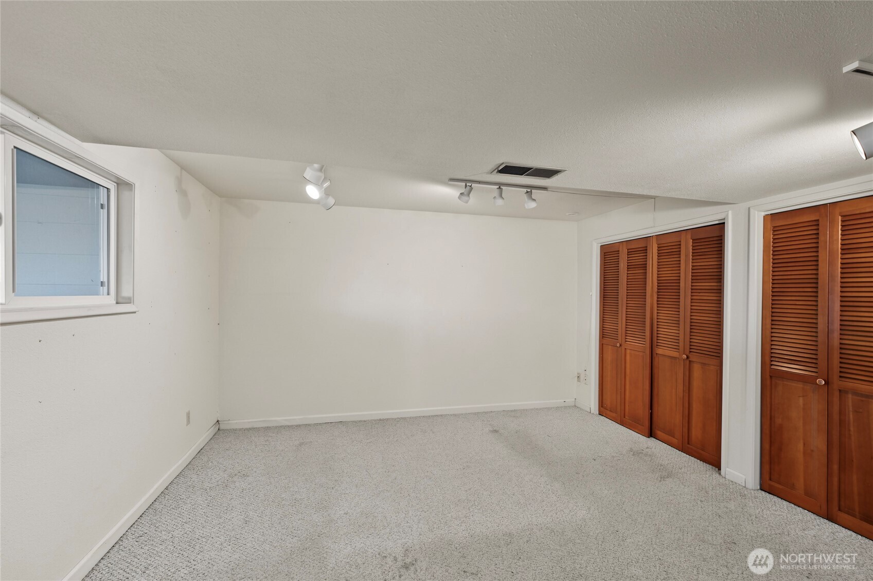 1617 Carson Lane