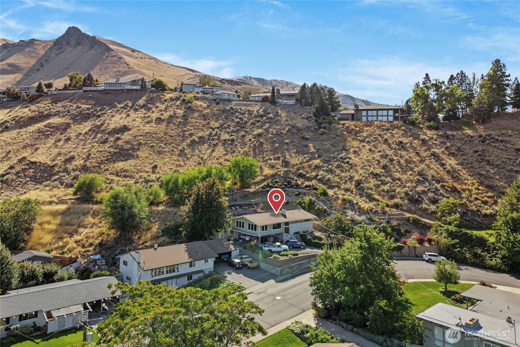 1617 Carson Lane