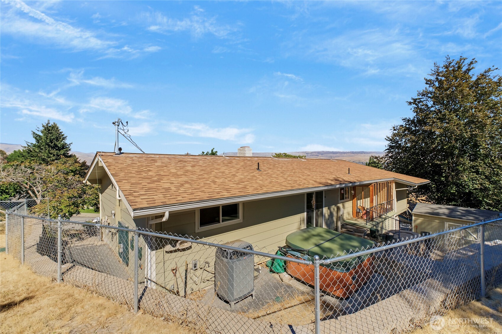 1617 Carson Lane