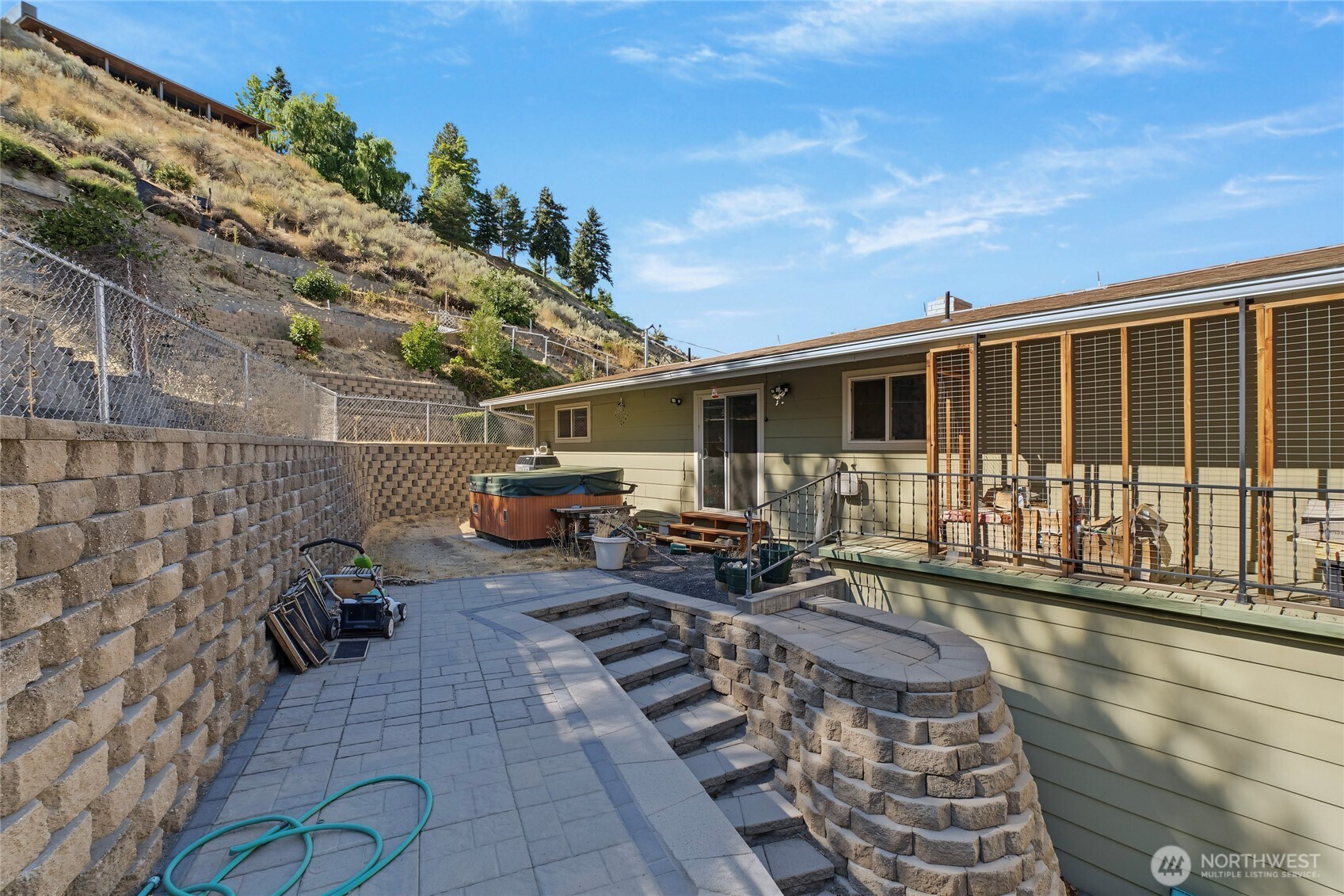 1617 Carson Lane