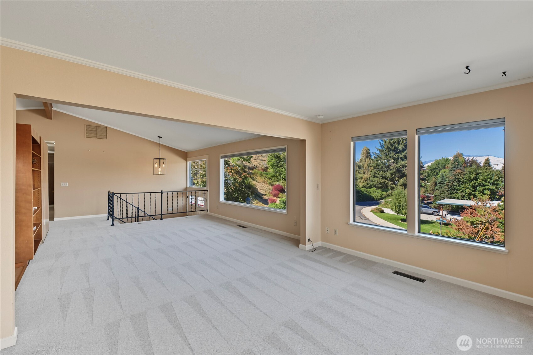1617 Carson Lane