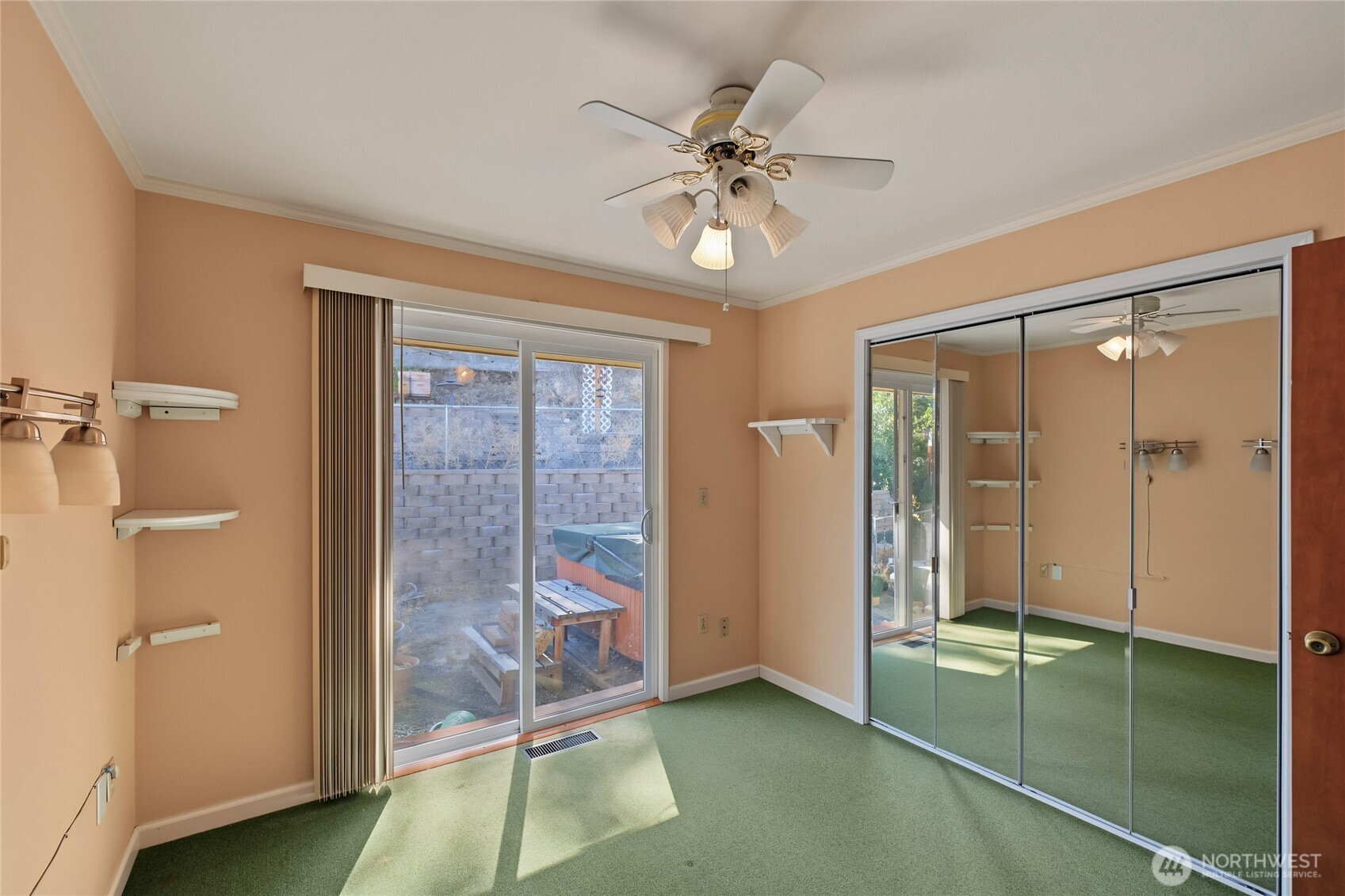 1617 Carson Lane