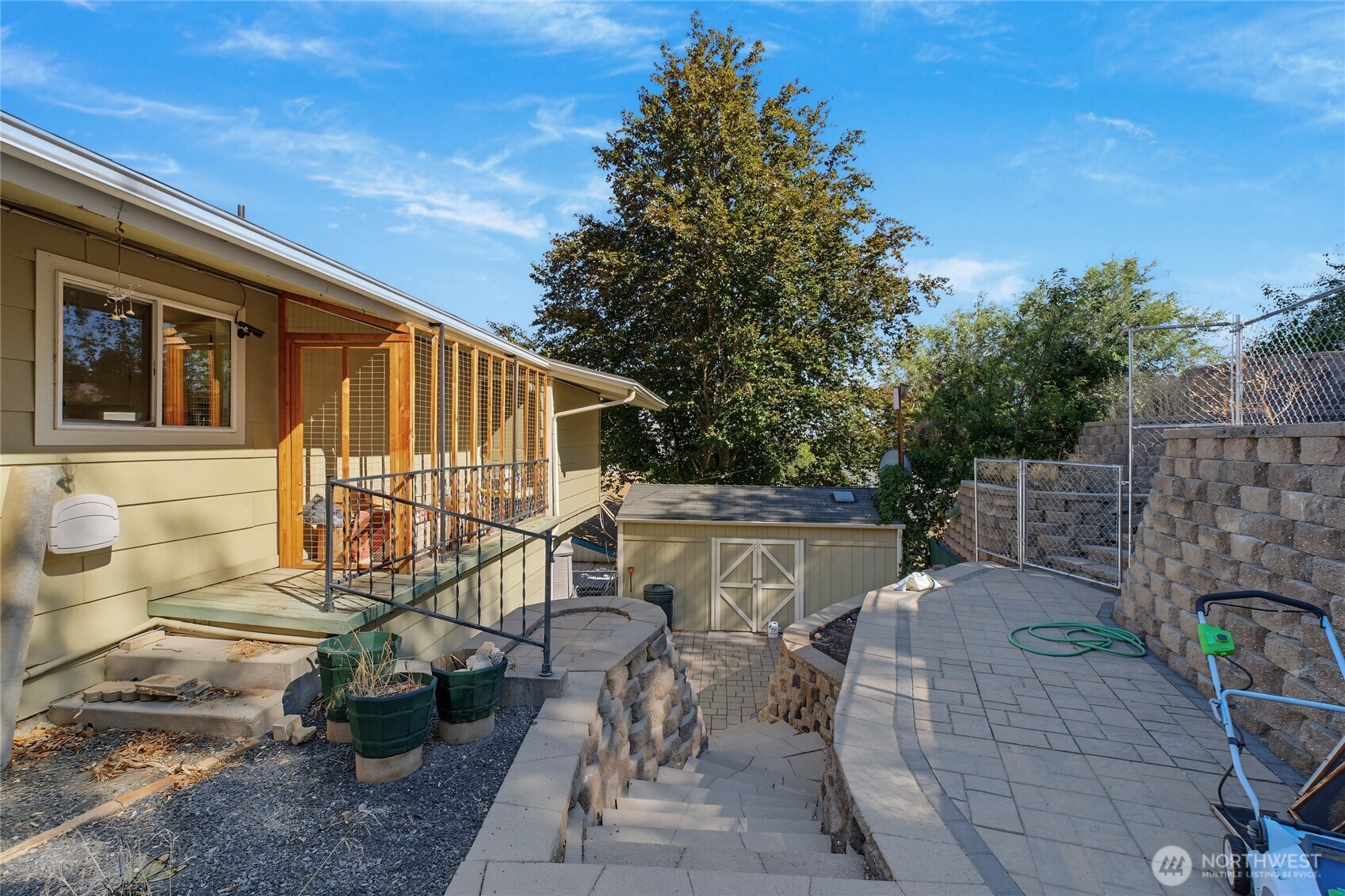 1617 Carson Lane