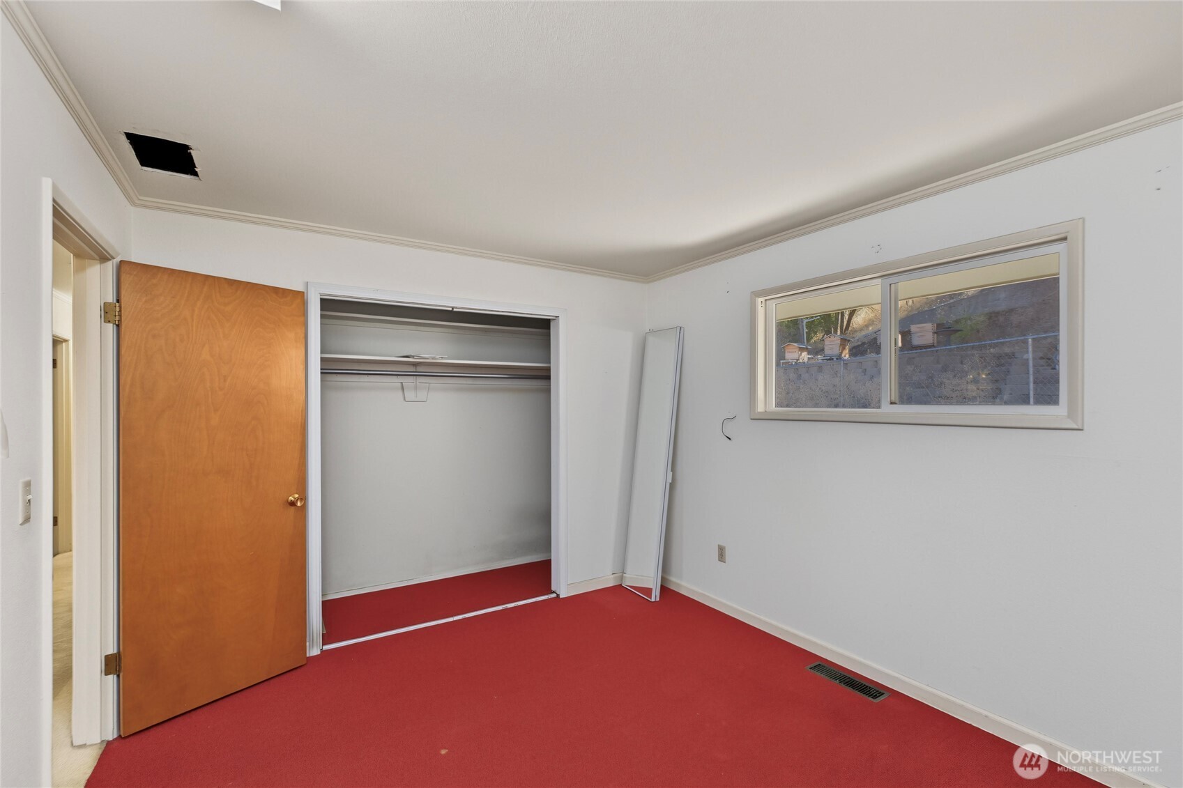 1617 Carson Lane