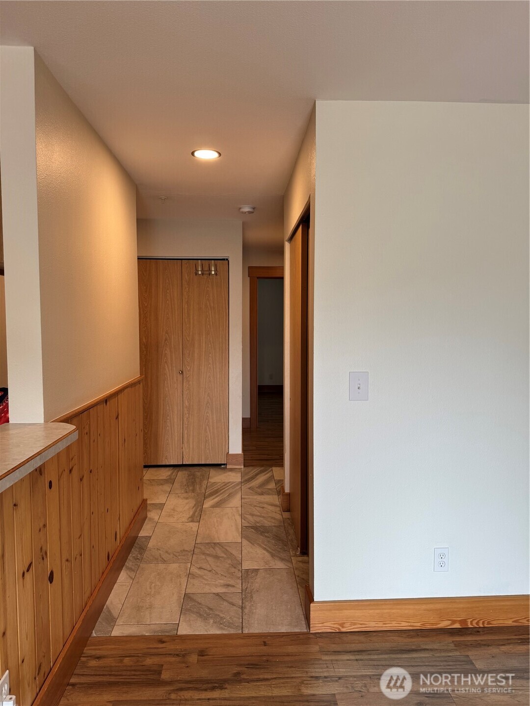 667 4th Street NE Unit: L301