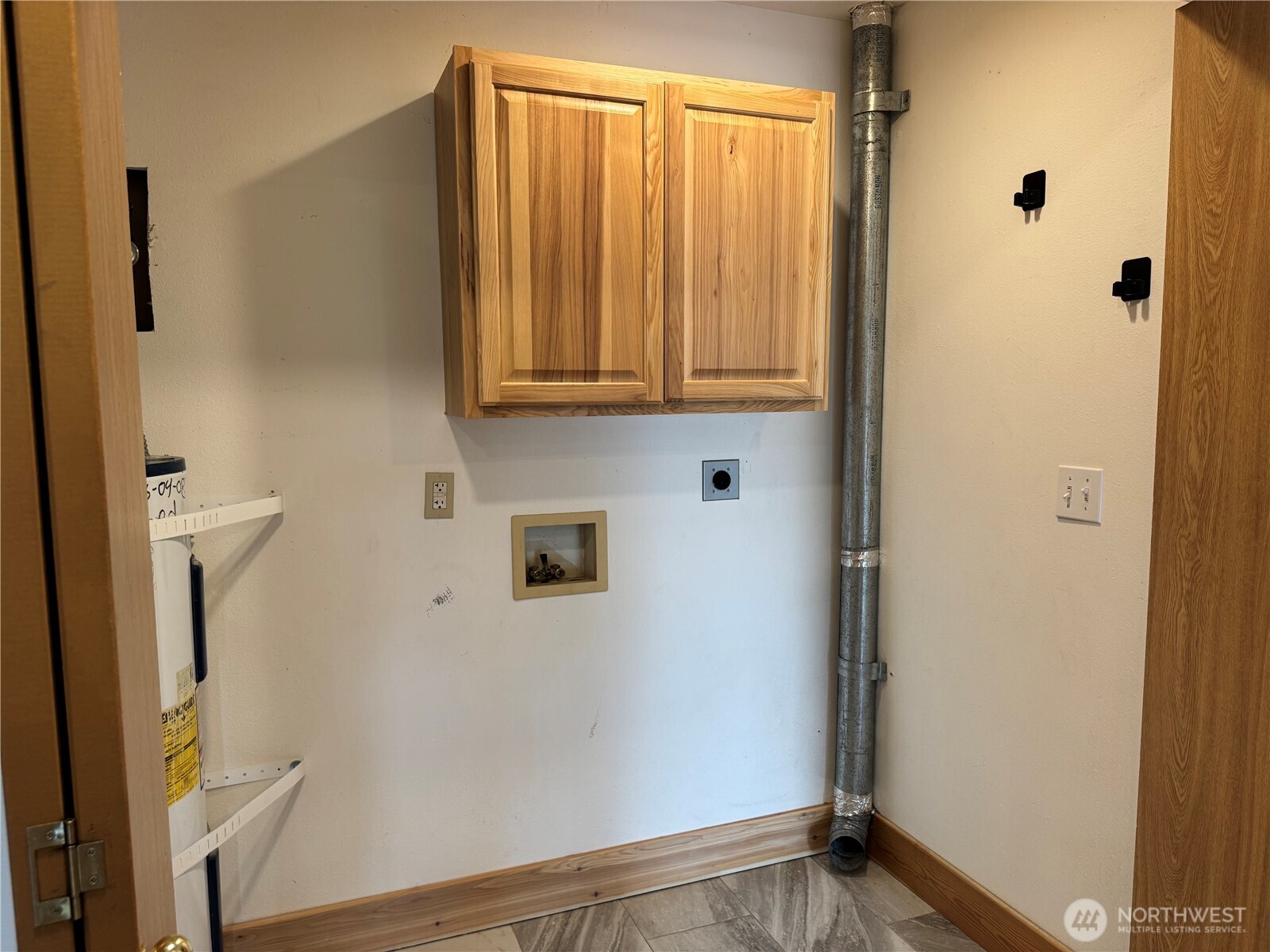 667 4th Street NE Unit: L301