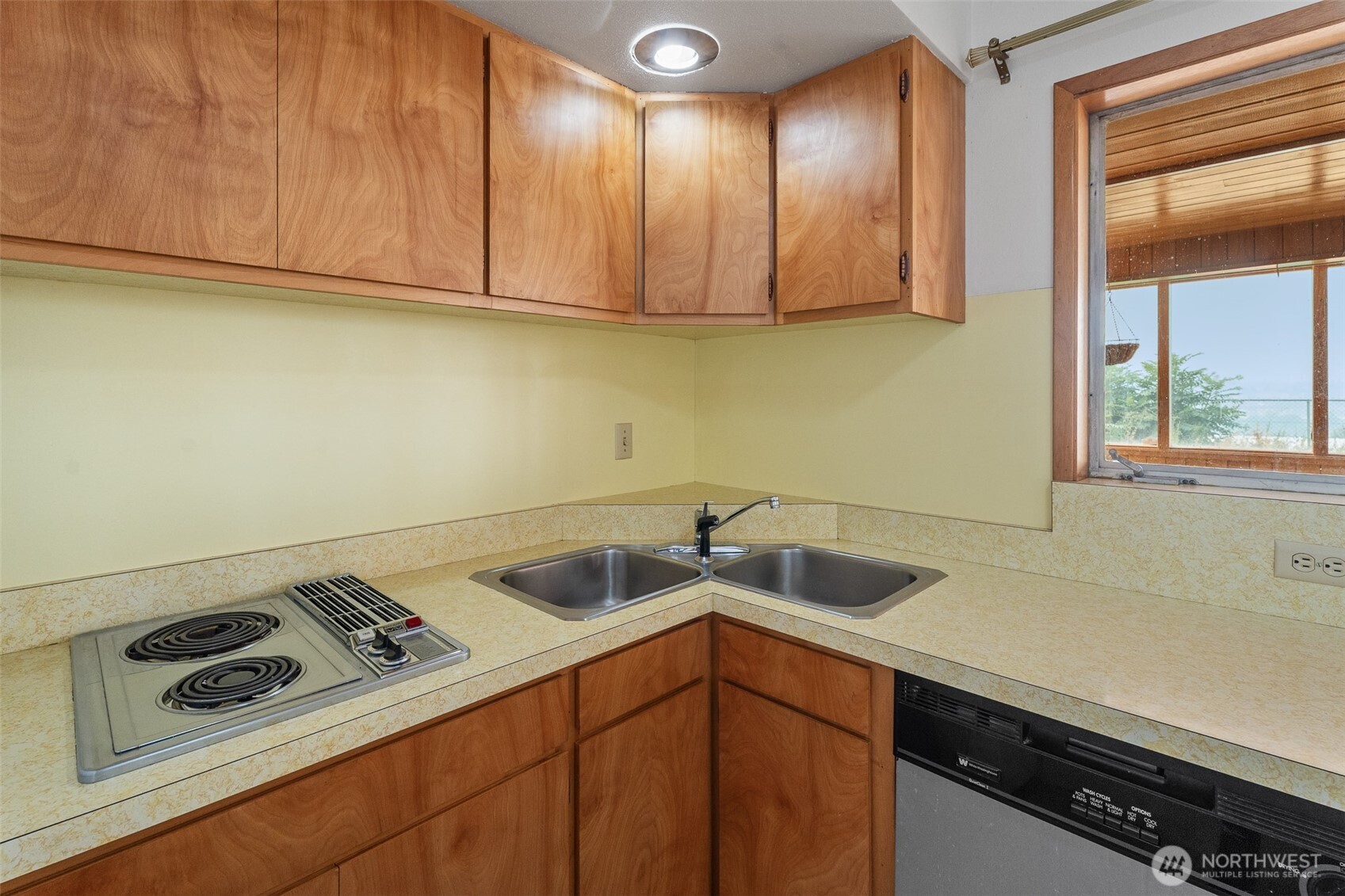 1210 N Ashland Avenue
