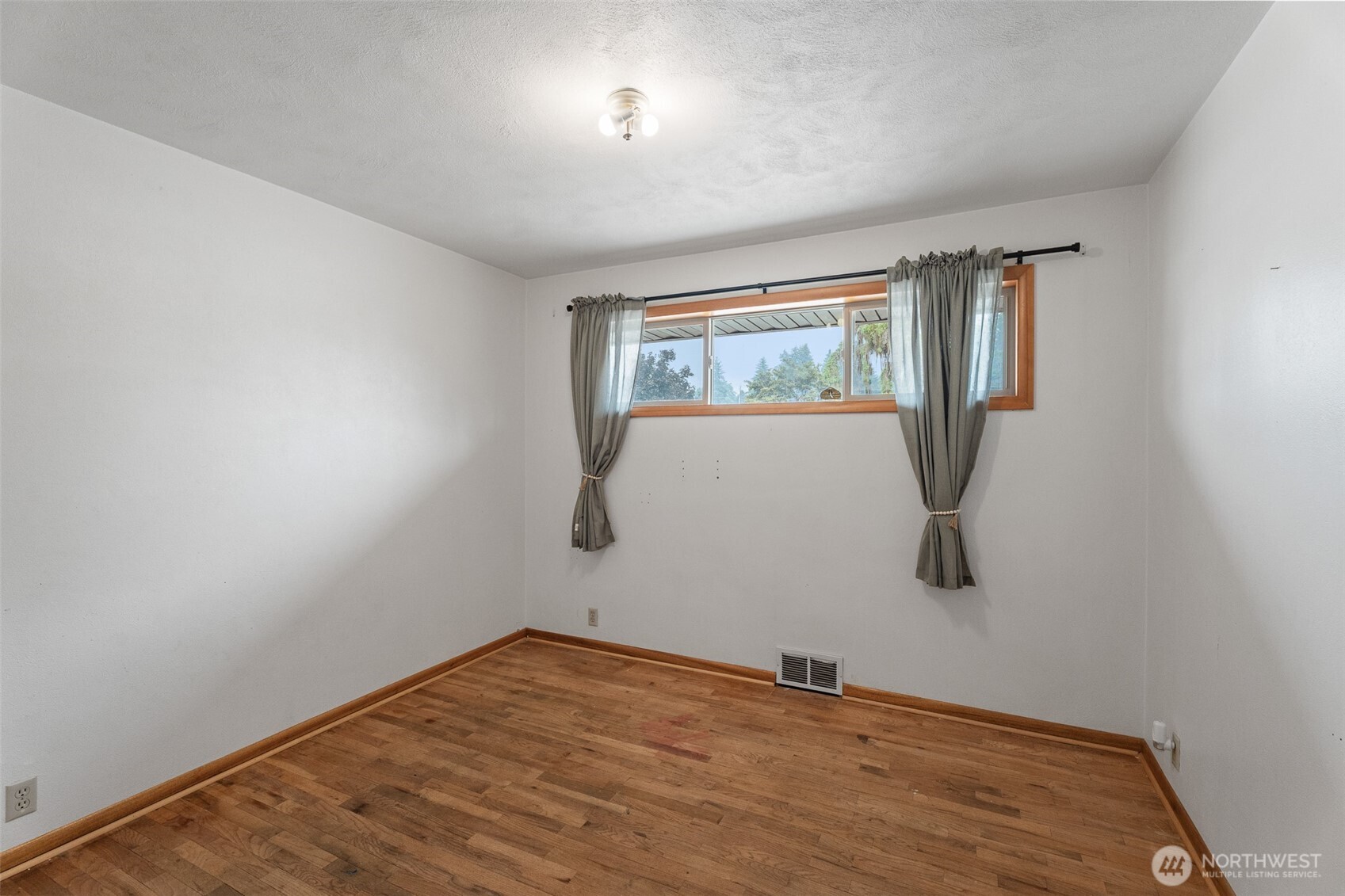 1210 N Ashland Avenue