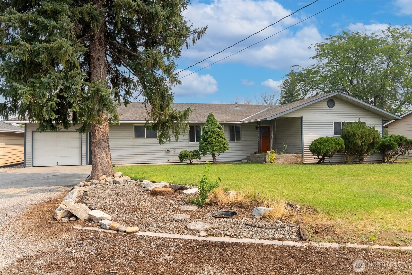 717 W Ridge Drive Unit: W