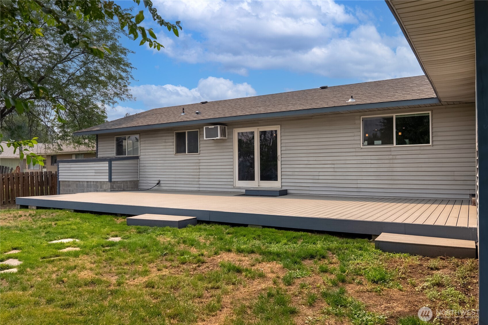 717 W Ridge Drive Unit: W