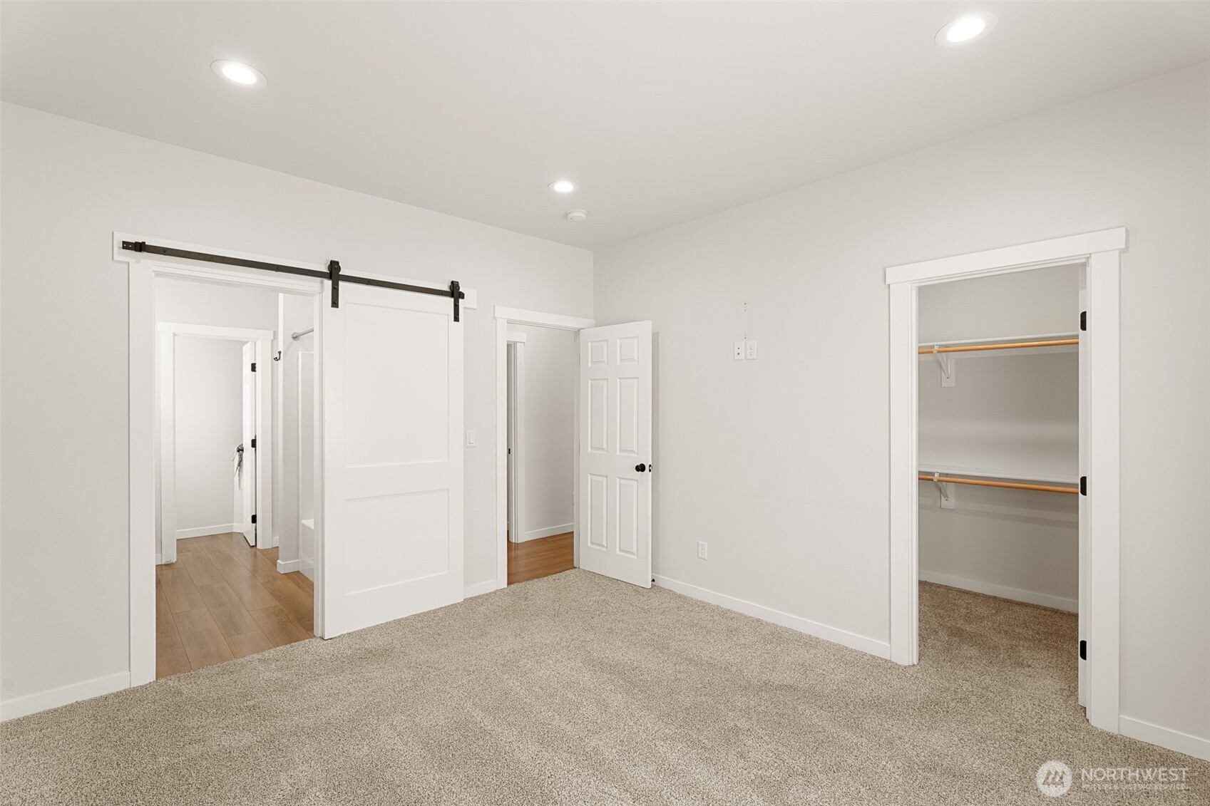 158 Saratoga LN
