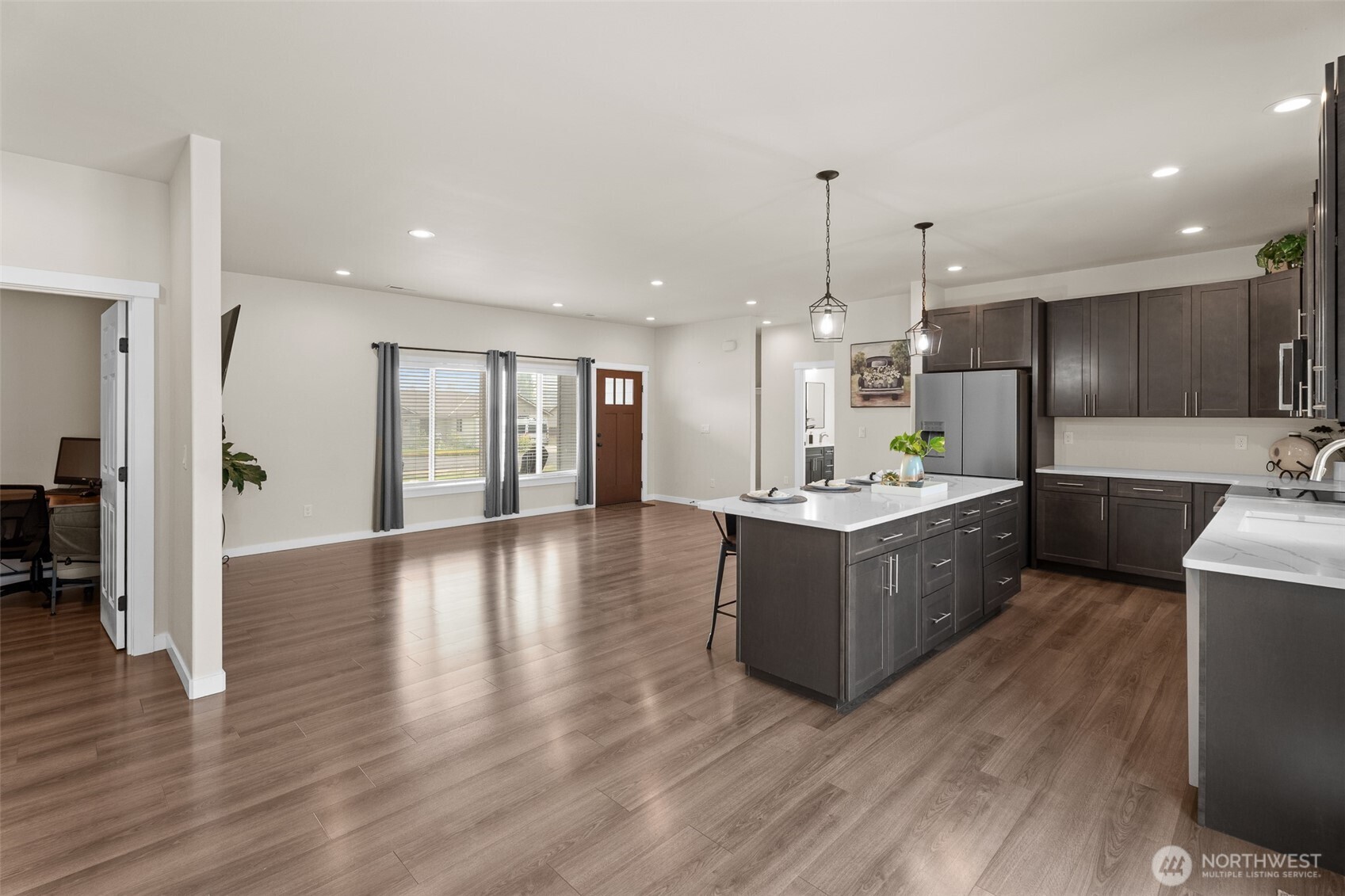 158 Saratoga LN