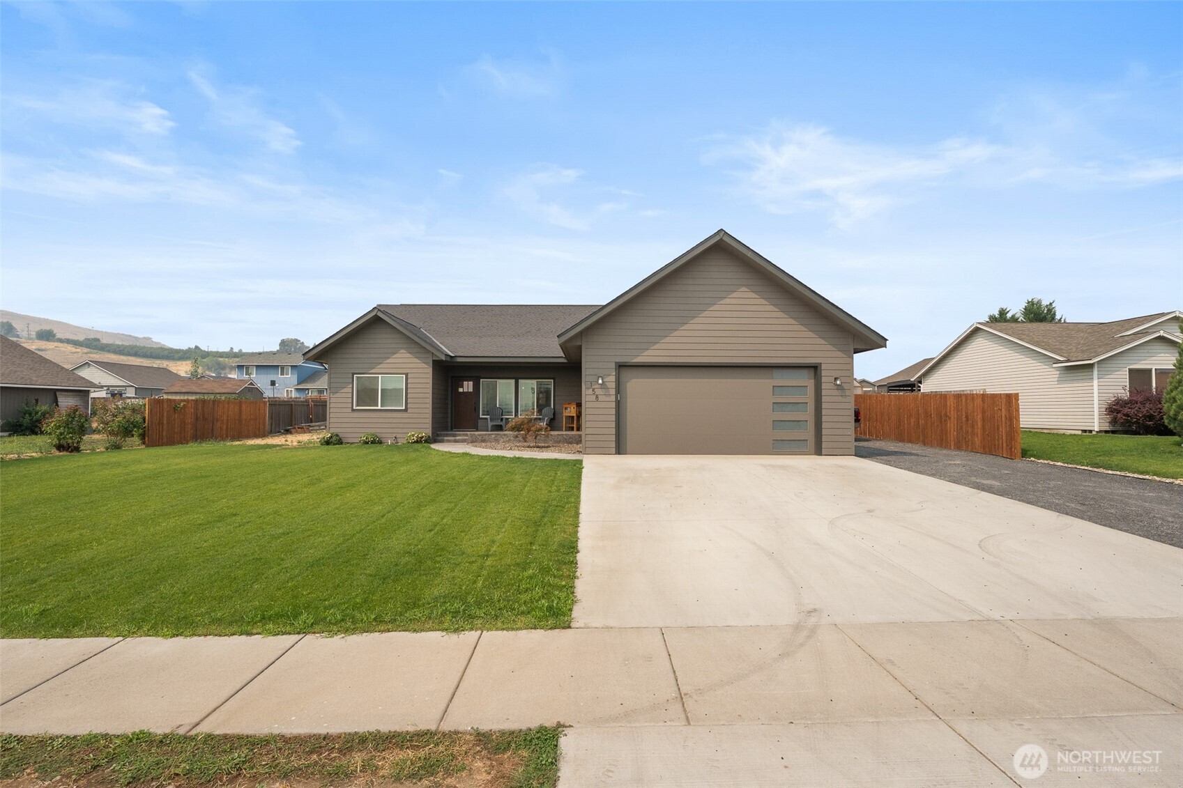 158 Saratoga LN