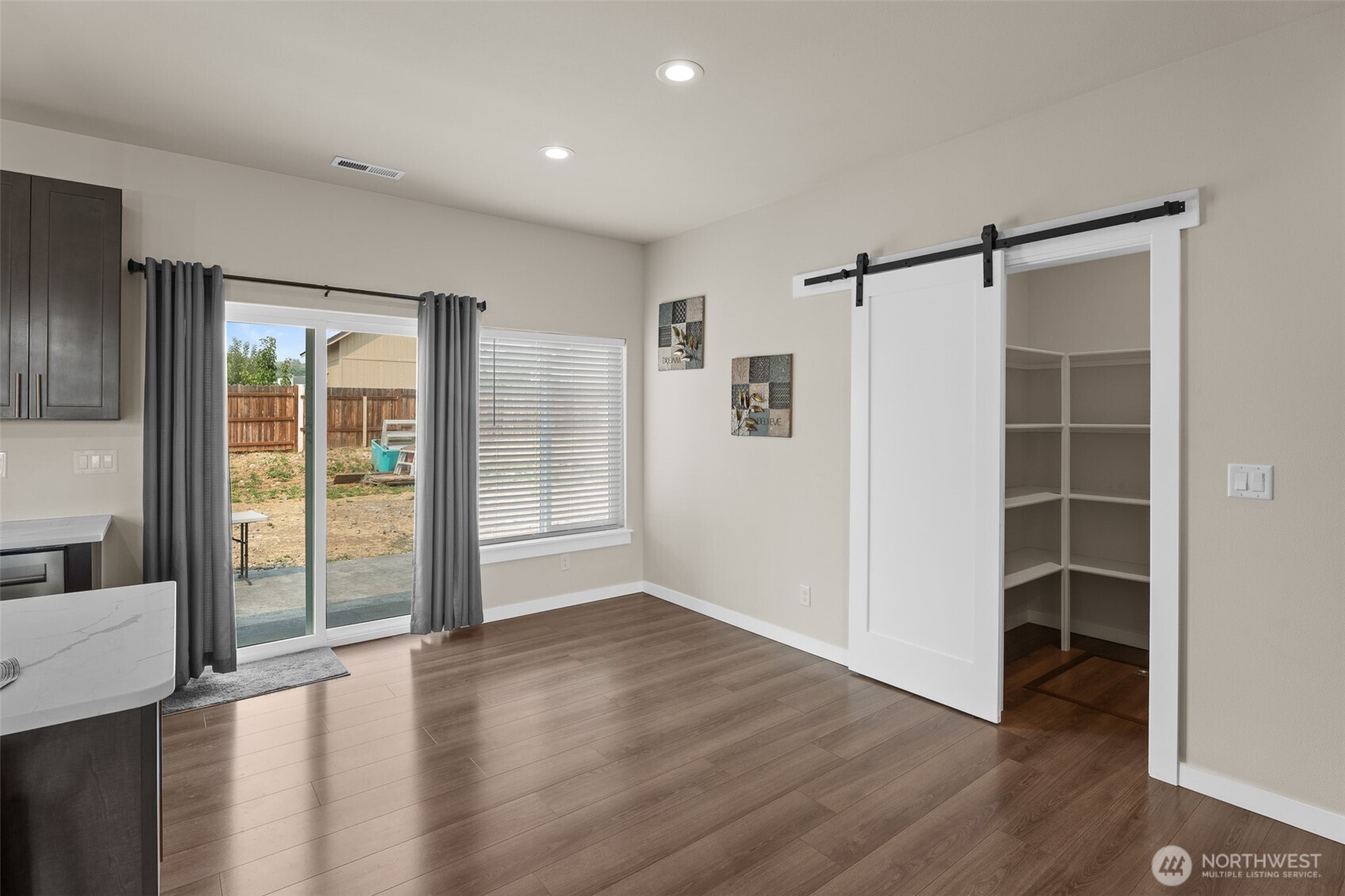 158 Saratoga LN