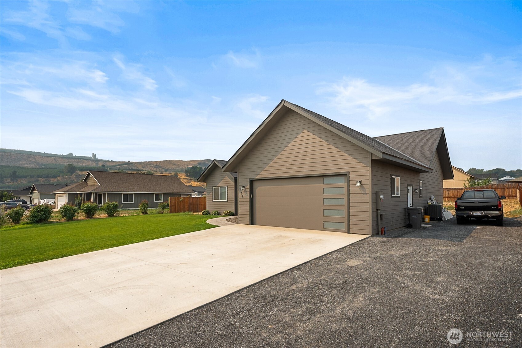 158 Saratoga LN