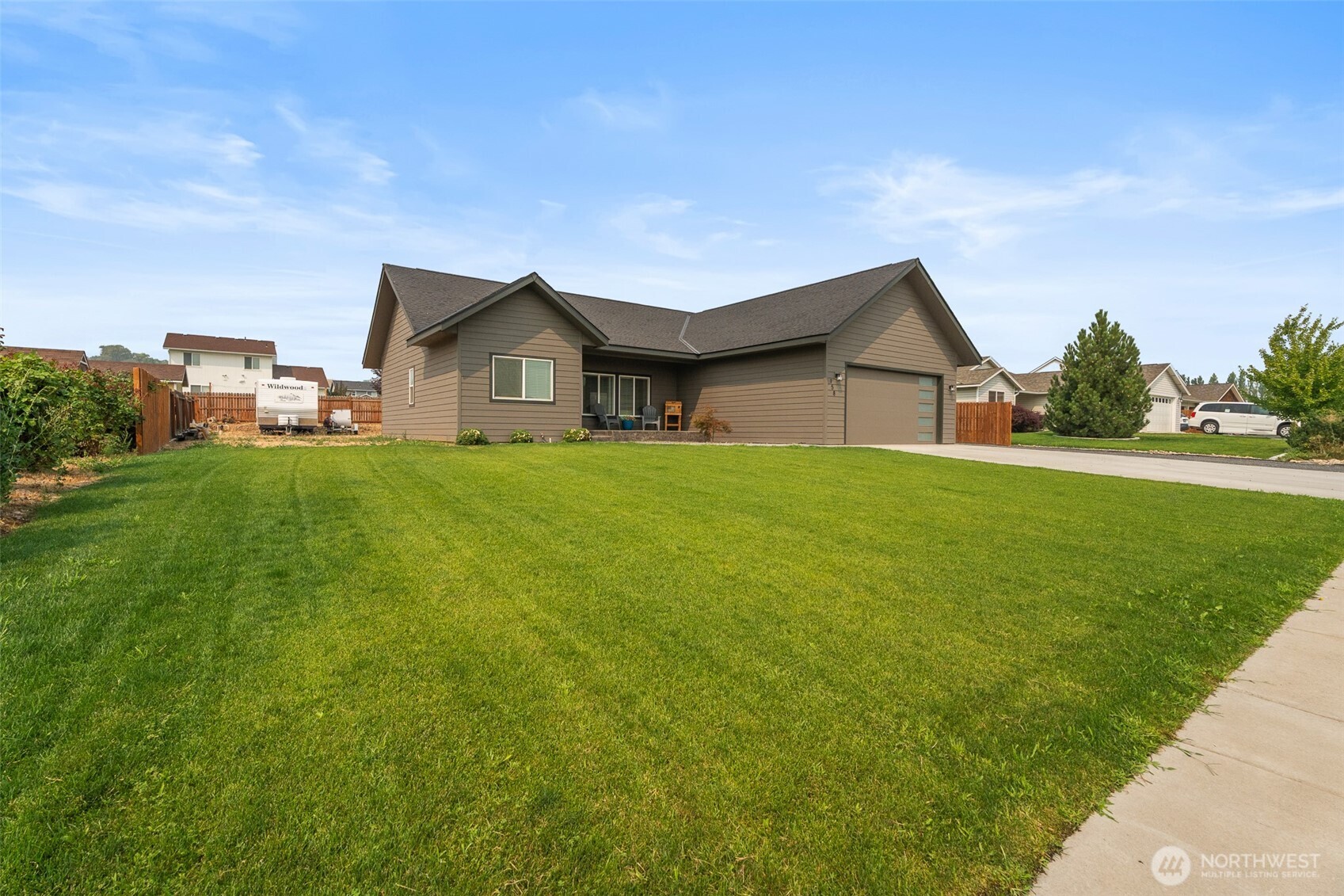158 Saratoga LN