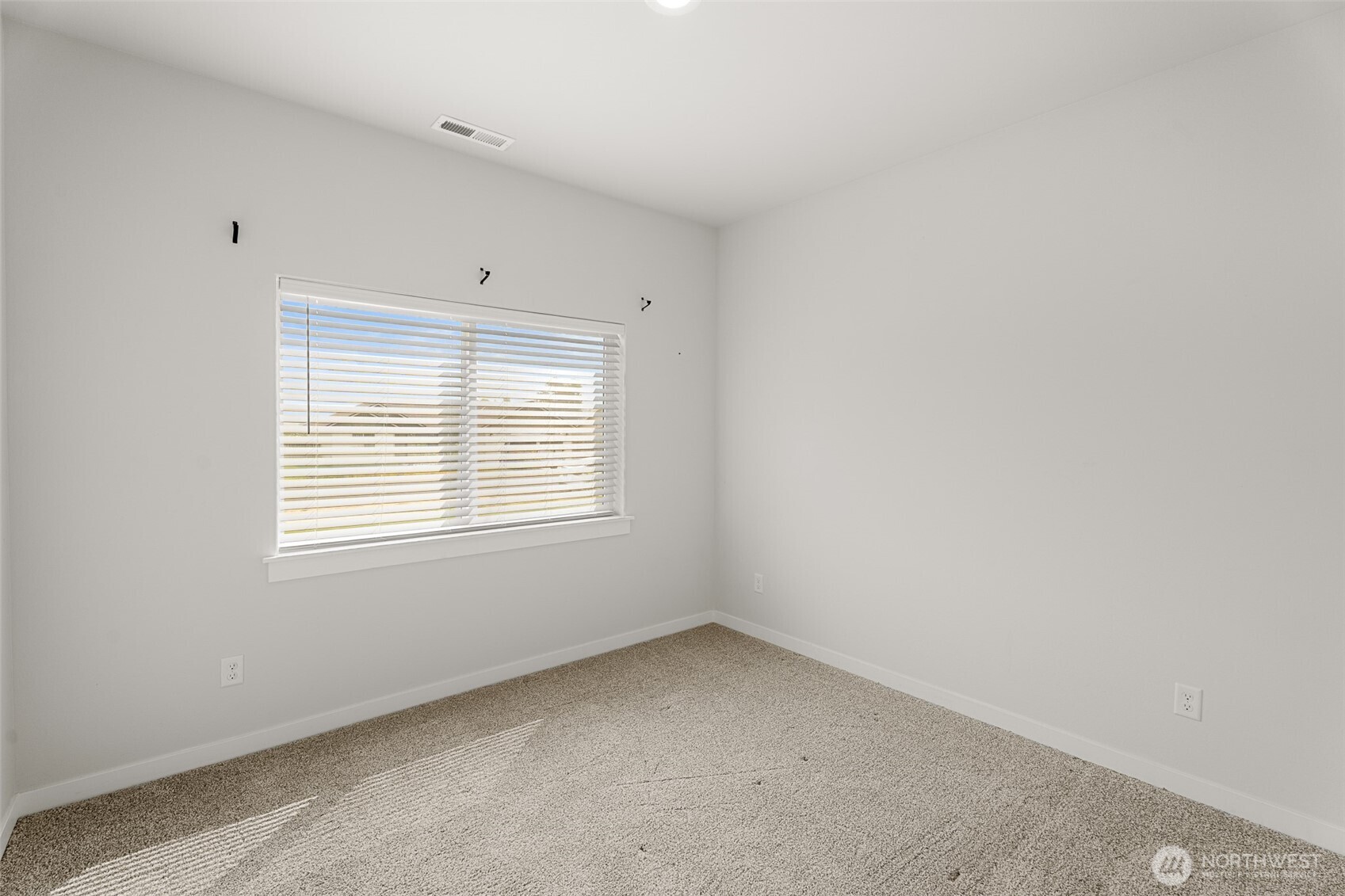 158 Saratoga LN