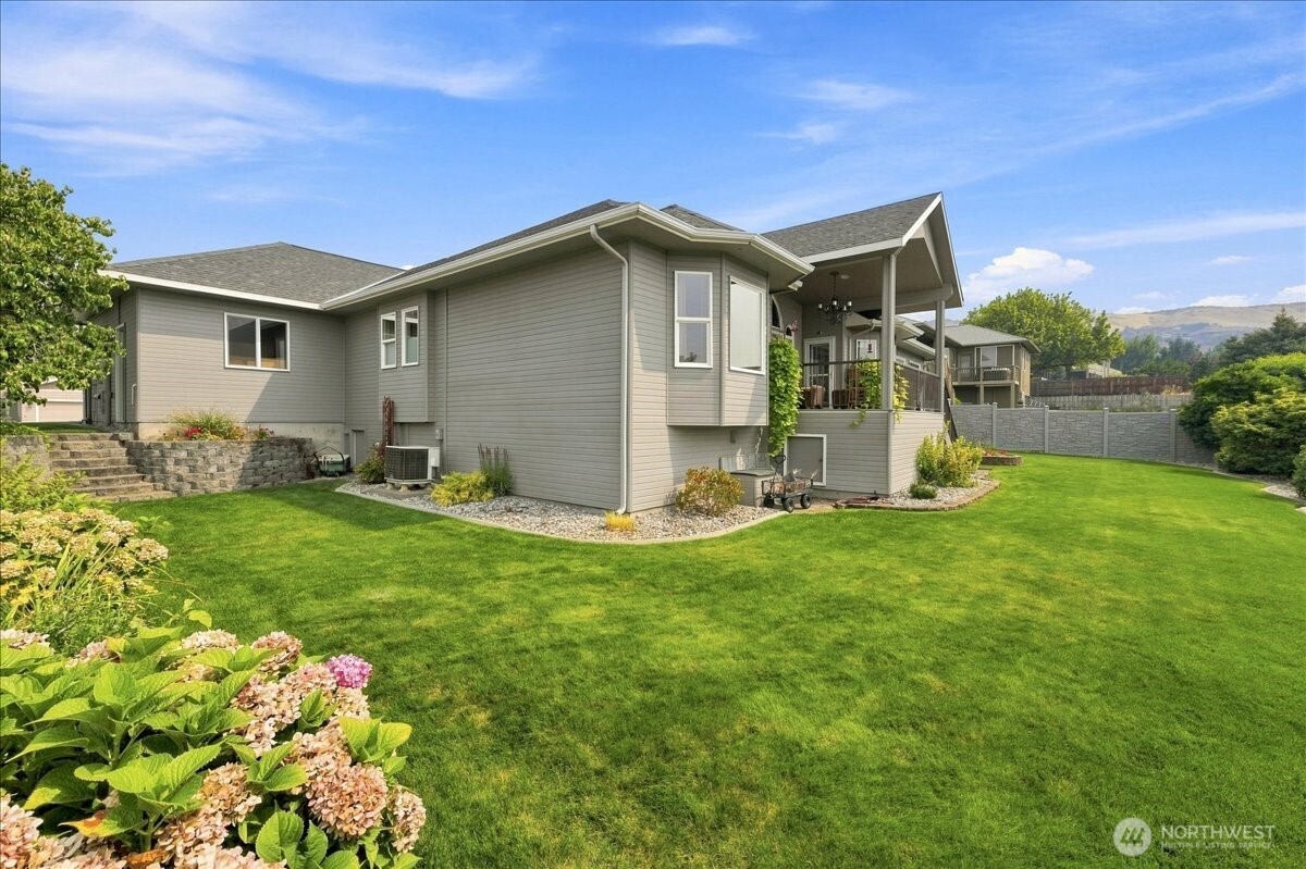 628 Briarwood Drive