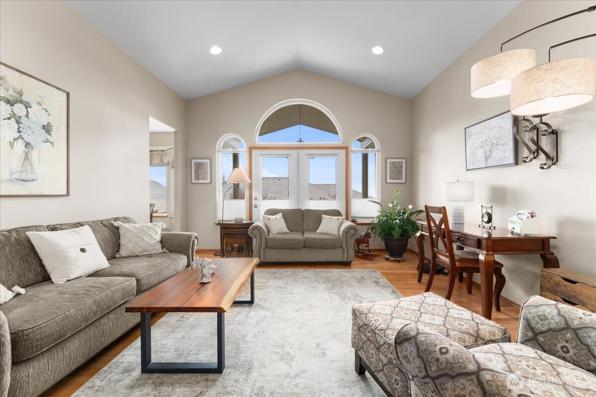 628 Briarwood Drive